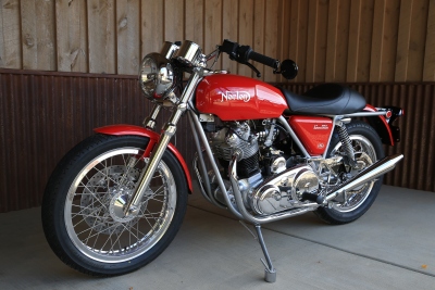 AU2Y8919