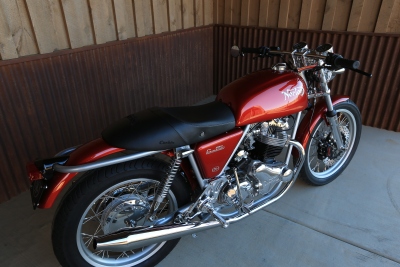 AU2Y8334